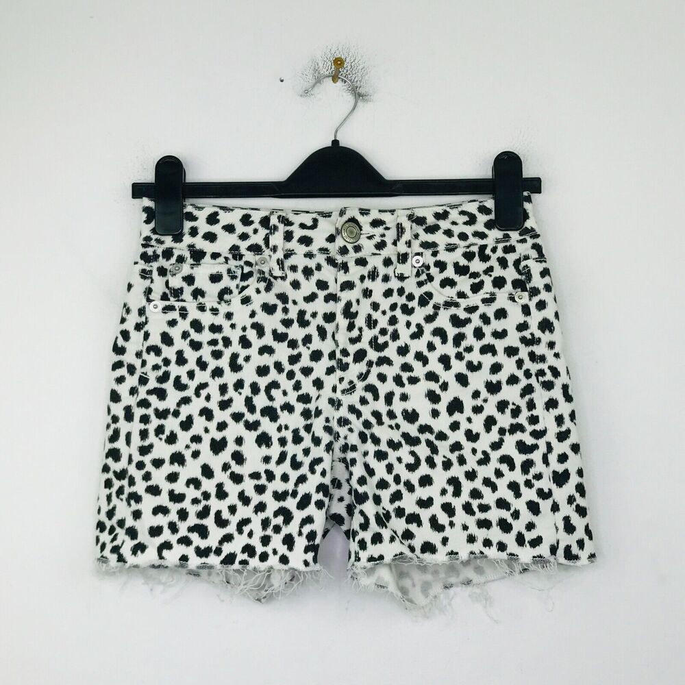 American Eagle Women's 0 Shorts White Black Animal Print Stretch Cut-Off CE16